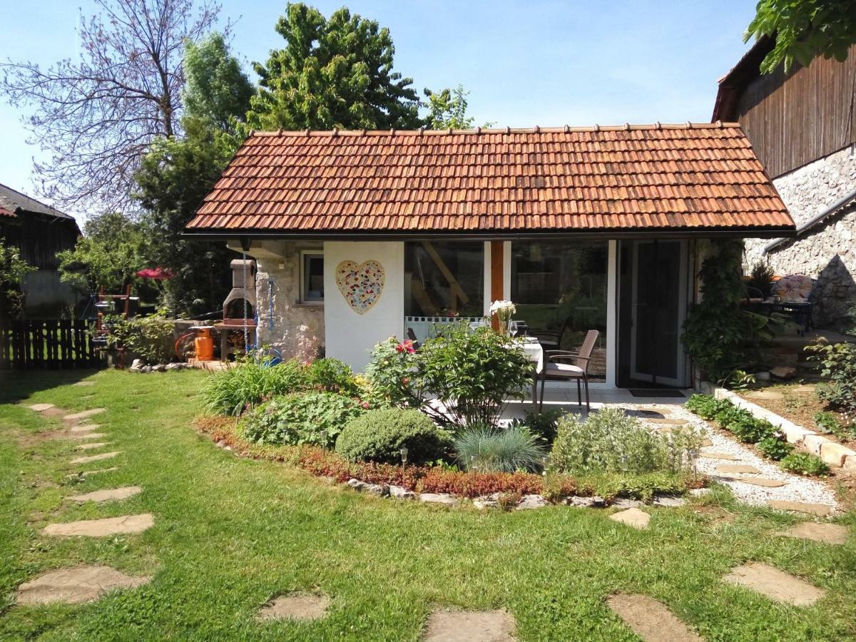 Tiny House With A Big Heart Villa Postojna Eksteriør bilde